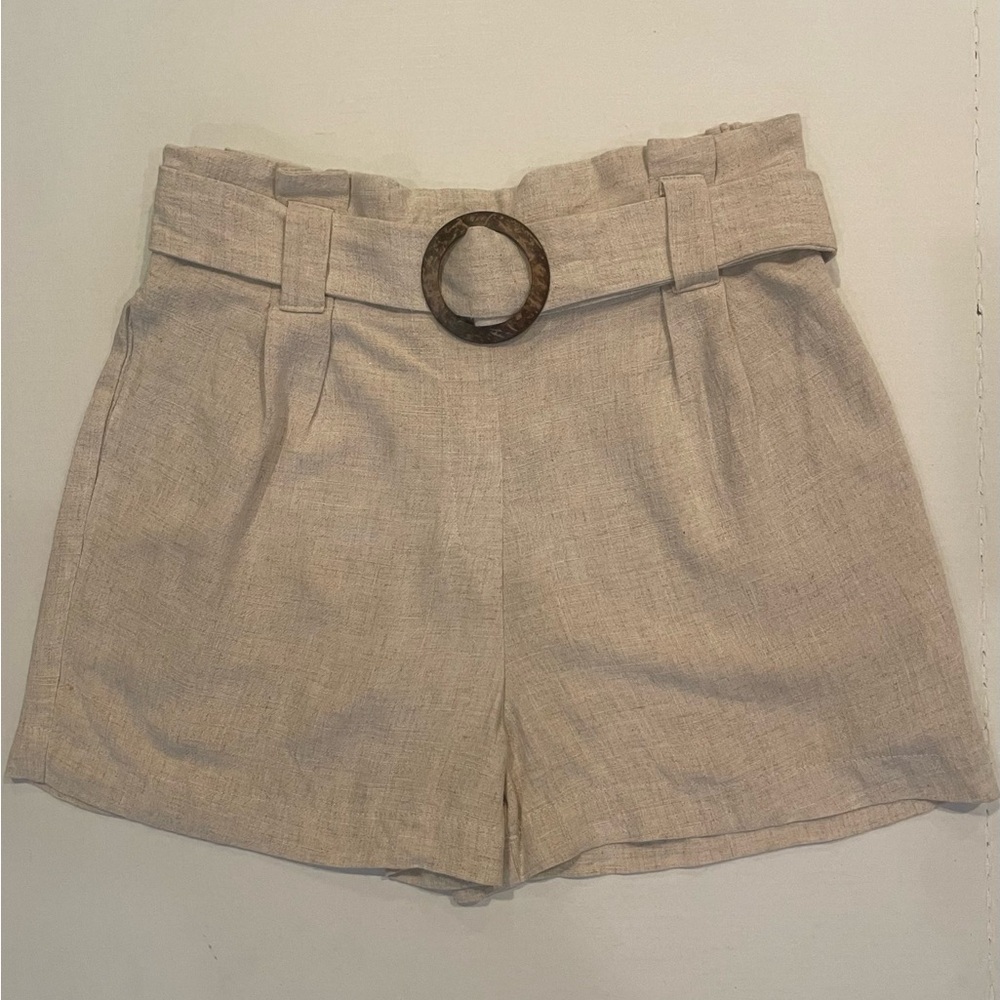 New Look NWT Beige High Waisted Bermuda Shorts with Belt Buckle | Size US 8 - Picture 2 of 6